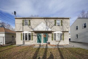 14 Gold St in Springfield, MA - Building Photo