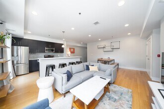 636 5th St in Hoboken, NJ - Building Photo - Building Photo