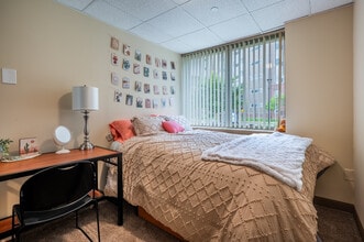 Pierpont Place in Morgantown, WV - Building Photo - Interior Photo