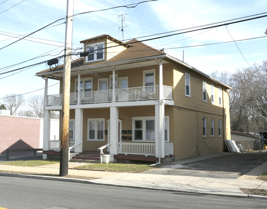 209 Mercer St in Hightstown, NJ - Building Photo