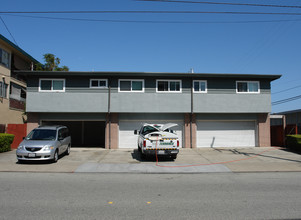 1244 Cherry St in San Carlos, CA - Building Photo - Building Photo