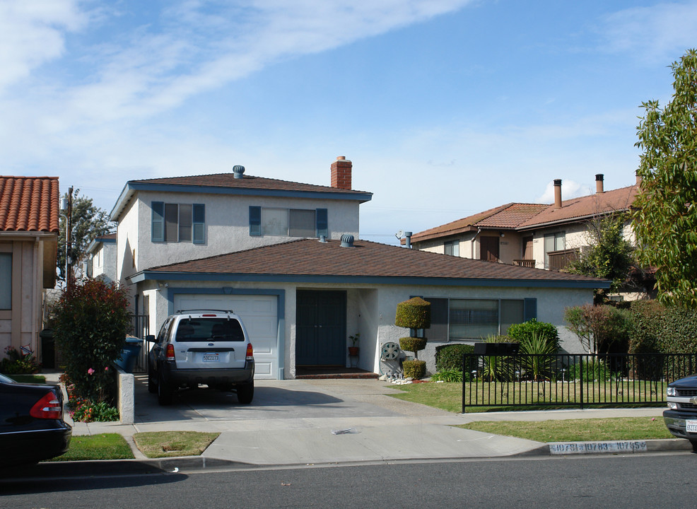 10781-10785 Walnut St in Los Alamitos, CA - Building Photo