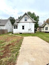 614 Bluemont Ave in Manhattan, KS - Building Photo - Building Photo