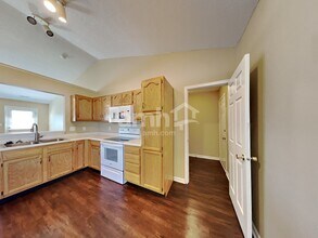 3652 Limelight Ln in Whitestown, IN - Building Photo - Building Photo