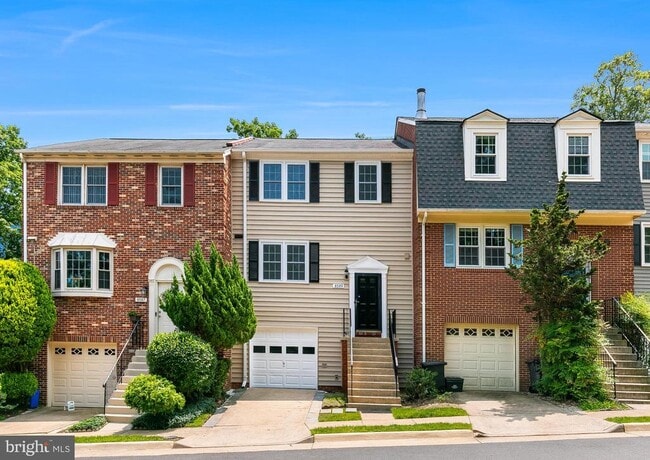 property at 8589 Raglan Rd