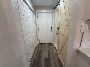 5437 Essex Ave S in Gulfport, FL - Building Photo - Building Photo