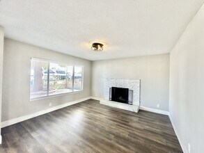 4067 Arrowood Dr in Las Vegas, NV - Building Photo - Building Photo