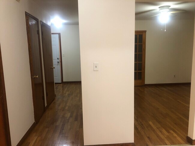 114 Lawton St in Yonkers, NY - Building Photo - Building Photo