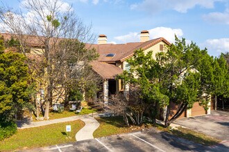 Stillhouse Canyon Condominiums in Austin, TX - Foto de edificio - Building Photo