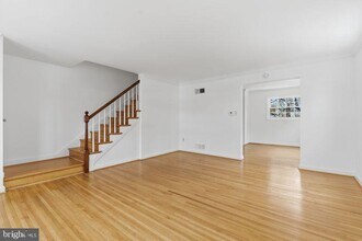 4813 20th Pl N in Arlington, VA - Building Photo - Building Photo