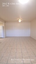 2642 N 43rd Ave in Phoenix, AZ - Building Photo - Building Photo