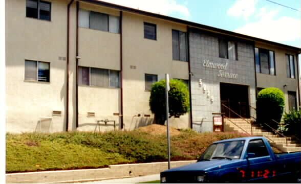 Elmwood Terrace in Los Angeles, CA - Foto de edificio