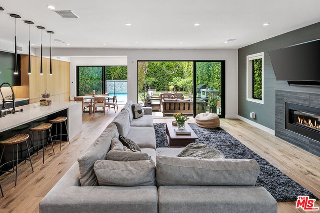 property at 1037 Palms Blvd