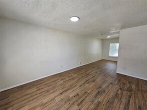 2541 Fordham Rd in Dallas, TX - Building Photo - Building Photo
