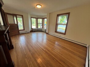 601 E Gorham St, Unit 1 in Madison, WI - Foto de edificio - Building Photo