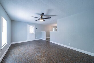 3506 N Houston St in Fort Worth, TX - Building Photo - Building Photo