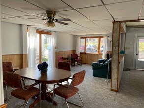 406 E Houghton Ave in Houghton, MI - Foto de edificio - Building Photo
