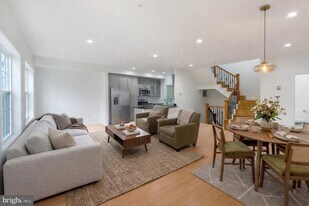 2322 Shannon Pl SE in Washington, DC - Building Photo