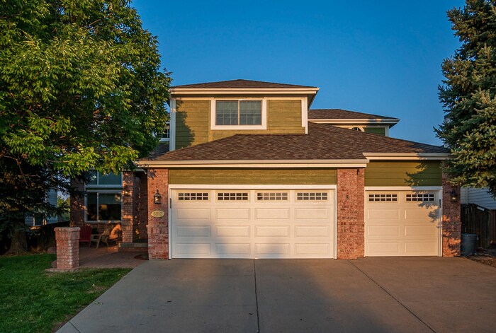 8812 S Forrest Dr in Littleton, CO - Building Photo