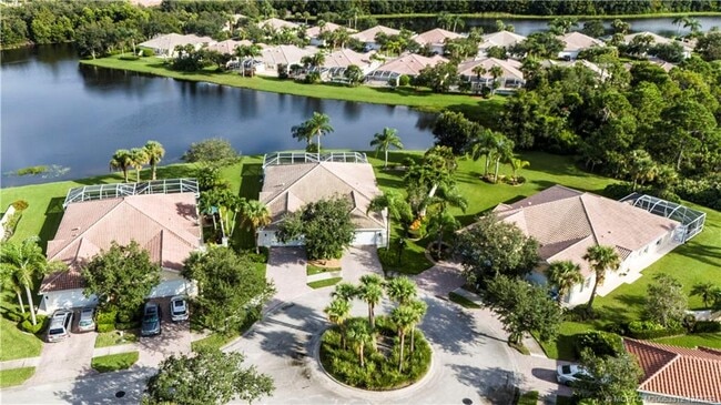 property at 9293 SE Hawks Nest Ct