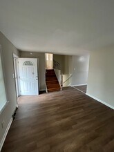 205 Sherman St in Warner Robins, GA - Foto de edificio - Building Photo