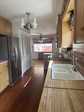 105 E Olive Ave in Lompoc, CA - Building Photo - Building Photo