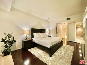 234 S Gale Dr in Beverly Hills, CA - Building Photo - Building Photo