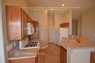 1179 Garretts Bluff Way in Henderson, NV - Building Photo - Building Photo