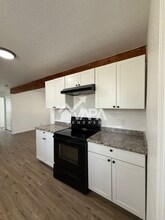 6115 Frio Valley Dr in San Antonio, TX - Foto de edificio - Building Photo