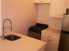 343 E 51st St-Unit -#A1 in New York, NY - Building Photo - Building Photo