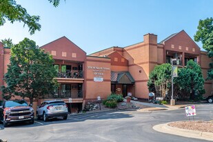 Mountain Village in Waukesha, WI - Building Photo