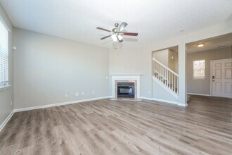 1928 White Top Rd SE in Lawrenceville, GA - Foto de edificio - Building Photo