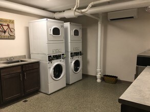 The Fuller Apartments in Minneapolis, MN - Foto de edificio - Building Photo