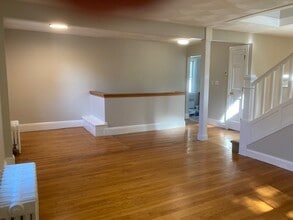 36 Sherman St, Unit 2 in Medford, MA - Building Photo - Building Photo