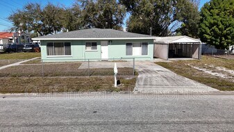 3111 26th St W in Bradenton, FL - Building Photo