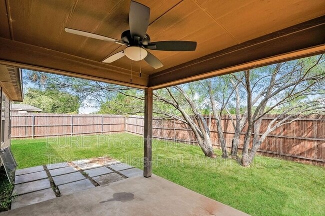7318 Mistletoe Trail in Granbury, TX - Building Photo - Building Photo