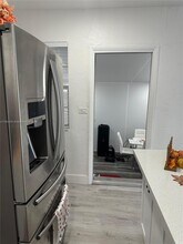3080 NW 48th Terrace in Miami, FL - Foto de edificio - Building Photo