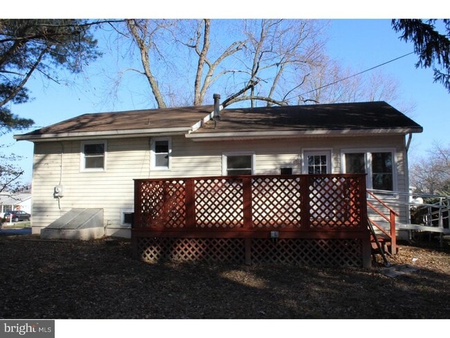 property at 113 W Rutherford Dr