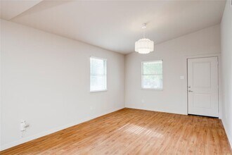 8110 Willet Trail in Austin, TX - Building Photo - Building Photo