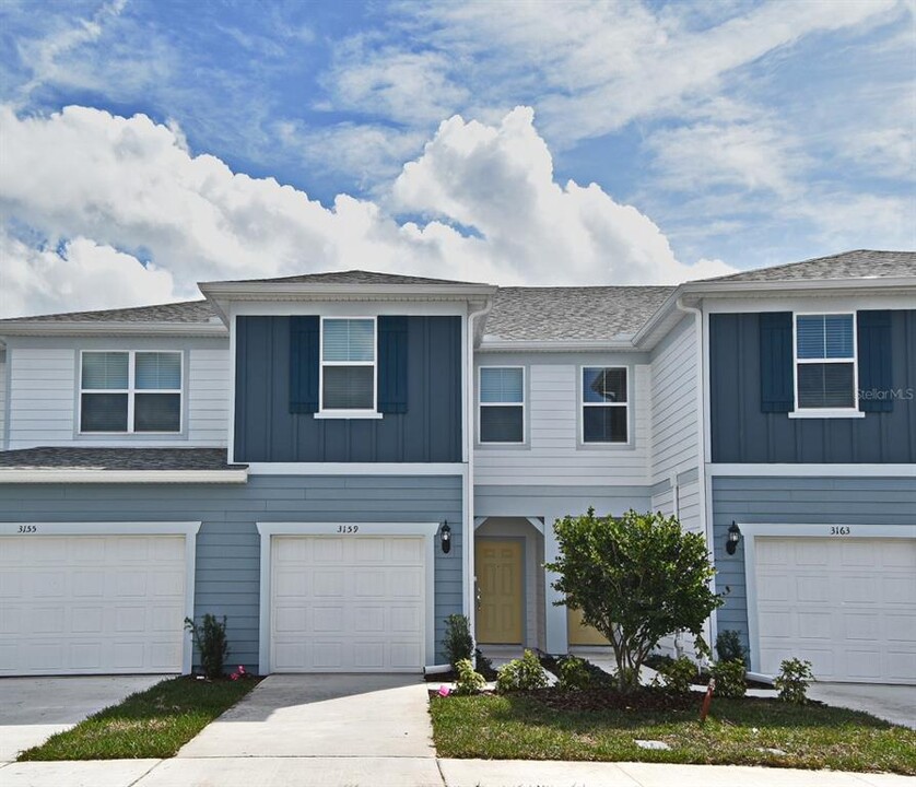 3159 Emerald Acrs Ln in Sanford, FL - Building Photo