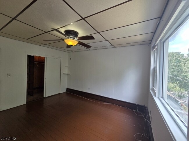 293 Burgess Pl in Clifton, NJ - Building Photo - Building Photo