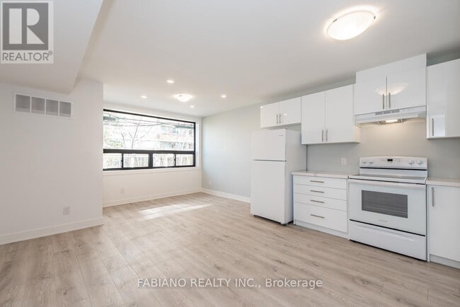 property at 942 St Clair Ave W