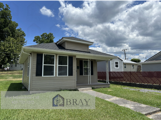 1362 Willow St in Kingsport, TN - Building Photo - Building Photo