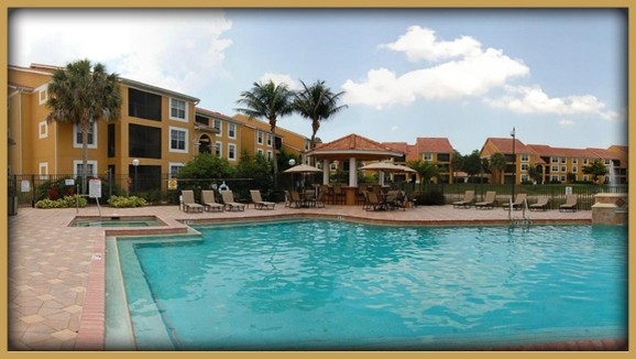 Fairway Preserve at Olde Cypress in Naples, FL - Foto de edificio - Building Photo