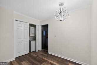 2520 Peachwood Cir NE in Atlanta, GA - Building Photo - Building Photo