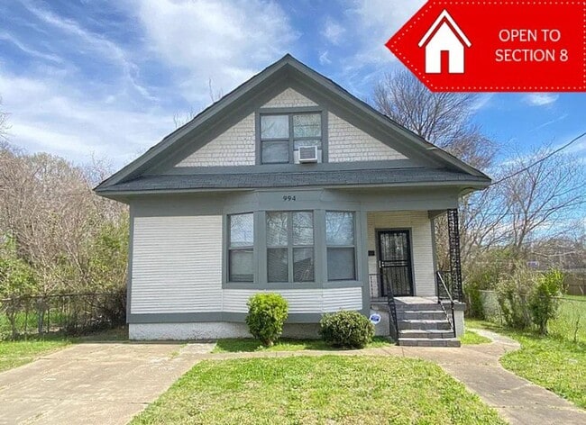 property at 994 N 7th St