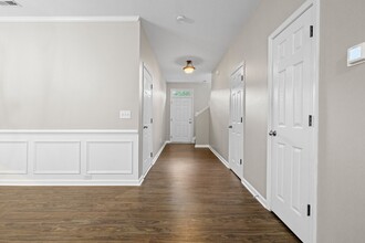 710 Mardonie Reach Ln in Cary, NC - Building Photo - Building Photo