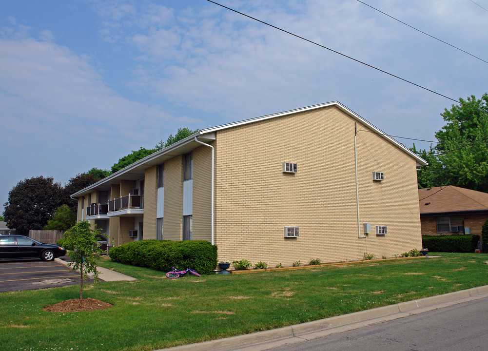 401 Elder Dr in Fairborn, OH - Foto de edificio