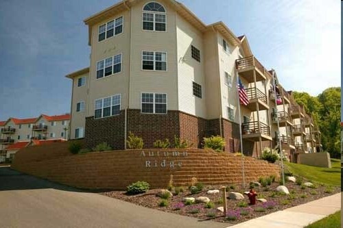 Autumn Ridge in Eau Claire, WI - Foto de edificio