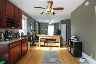 1315 5th St NE in Minneapolis, MN - Building Photo - Building Photo